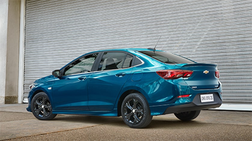 Chevrolet Onix Plus - Combo de accesorios deportivos