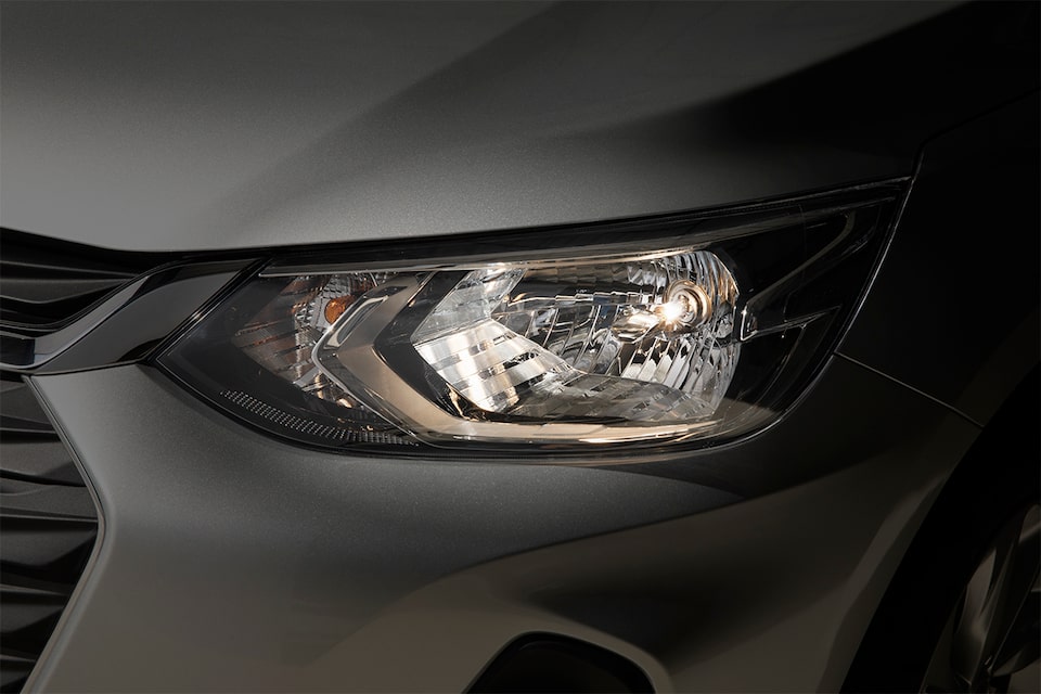 Chevrolet Onix Accesorios - Faros con tu Combo Elegancia 