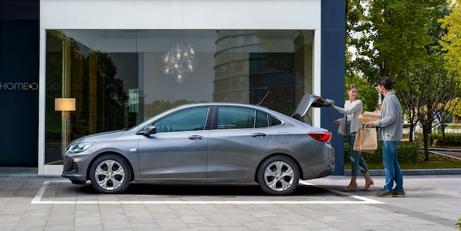 Chevrolet Onix Plus - Vista Lateral de tu Auto Deportivo