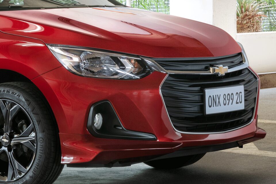 Chevrolet Onix Auto Moderno - Spoiler delantero con tu combo de accesorios sport