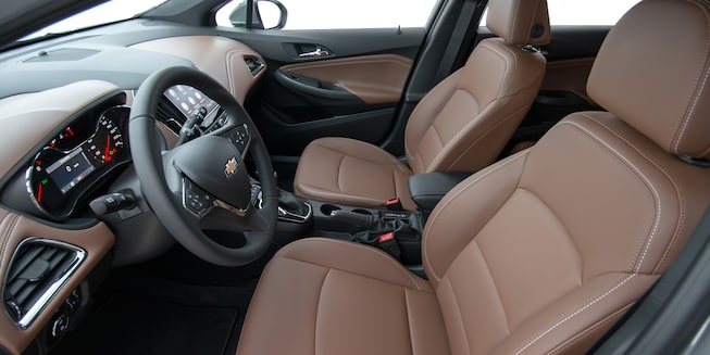 Chevrolet Cruze Premier - Interior de tu hatchback