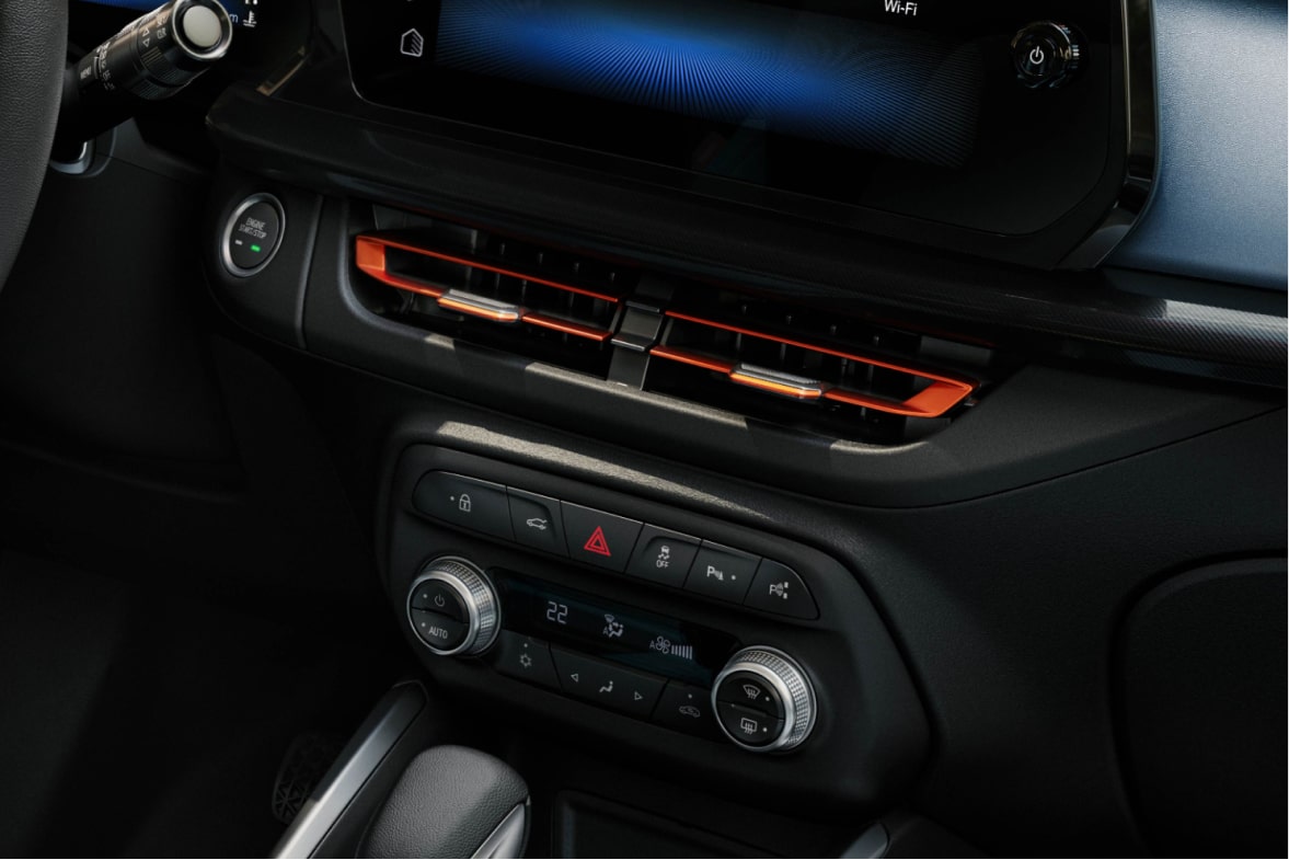 Detalle del aire acondicionado digital automático eficiente del Chevrolet Onix Plus 2027 en Argentina