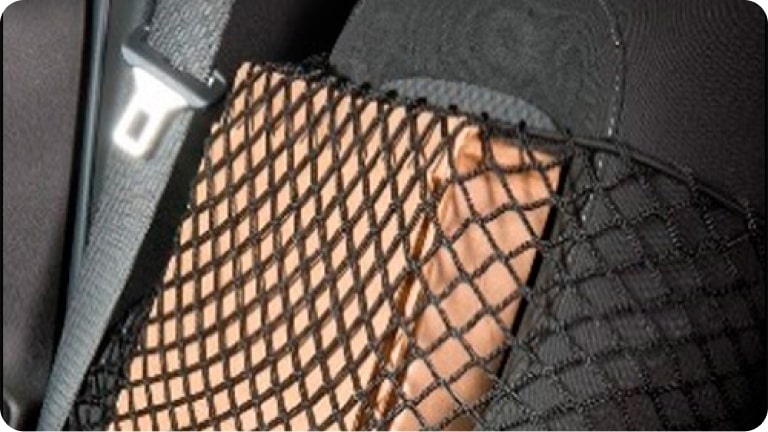 Red de conveniencia para asiento del Chevrolet Onix.