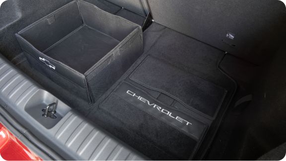 Tapete de alfombra para baúl con caja organizadora para el Chevrolet Onix.