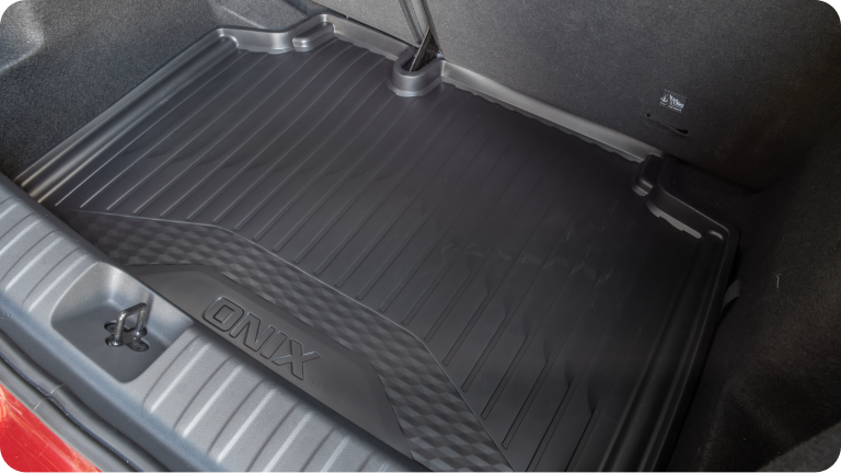 Alfombra para baúl tipo bandeja con logotipo Onix.