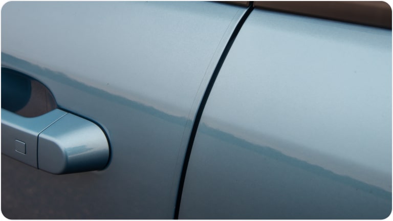 Rollo de película protectora de pintura para puertas del Chevrolet Onix.