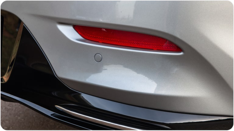 Sensor de estacionamiento trasero para el Chevrolet Onix.