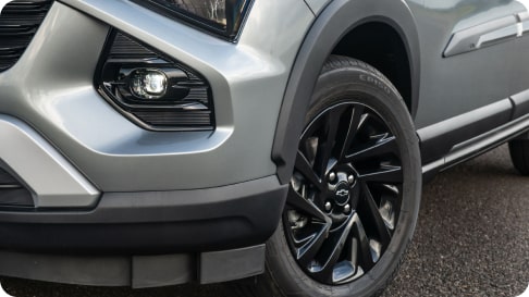 Accesorio original Chevrolet: faros antiniebla delanteros en LED instalados en la Chevrolet Spin 2027 para mejorar la visibilidad en condiciones de niebla en Argentina.