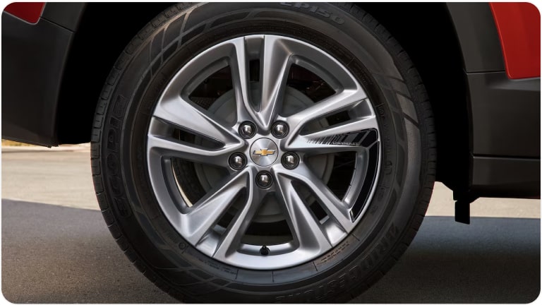 Adhesivo de llantas plata 16 pulgadas de la Chevrolet Tracker.