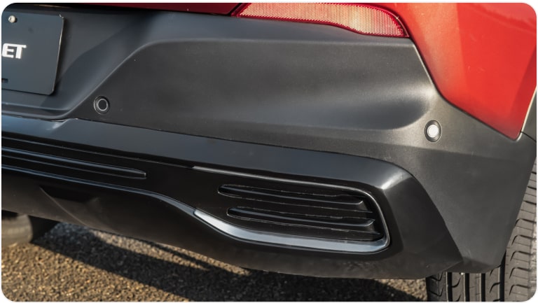 Aplicador de extensión de paragolpes trasero de la Chevrolet Tracker.