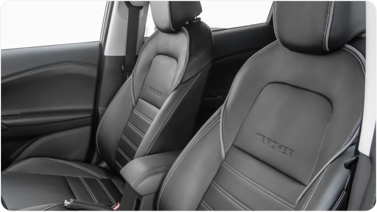 Cobertura de asiento premium delantero de la Chevrolet Tracker.