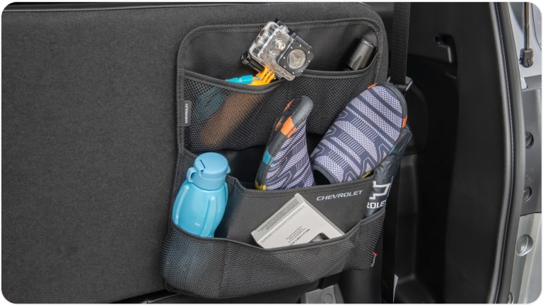 Organizador de baúl universal con carga de la Chevrolet Tracker.