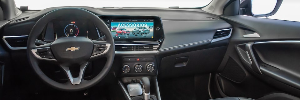 Vista completa del tablero de la Chevrolet Tracker.