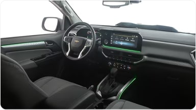 Accesorio de iluminación interior LED RGB tipo luz ambiente para la cabina de la Chevrolet Trailblazer en Argentina.