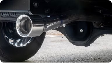 Accesorio de puntera de escape fabricado en acero inoxidable con salida simple de 3,5 pulgadas para la SUV Chevrolet Trailblazer en Argentina.