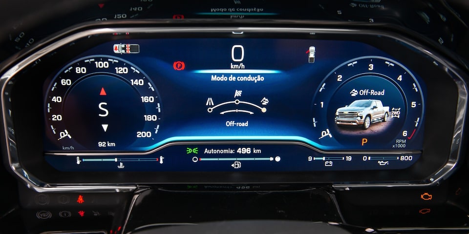 Tablero digital de la Chevrolet Silverado.