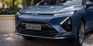 Primer plano del frente de la Chevrolet Captiva PHEV.