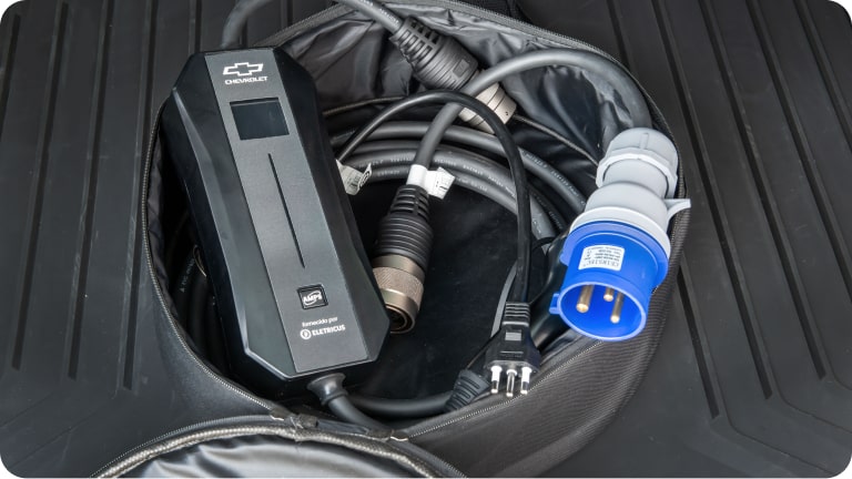Cargador portátil del Chevrolet Spark EUV.
