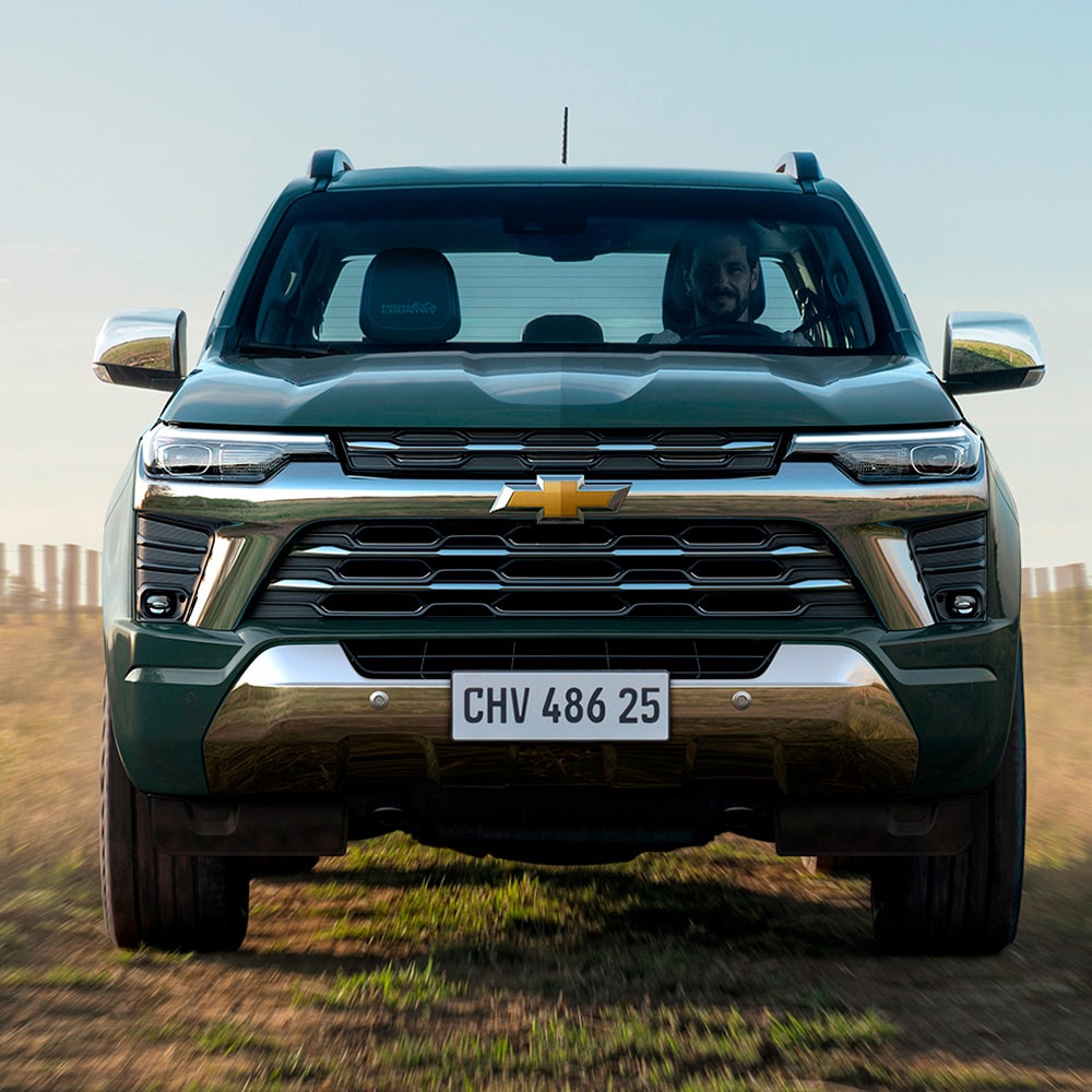 Vista frontal de la Chevrolet S10 2025, robustez y presencia imponente para todo terreno