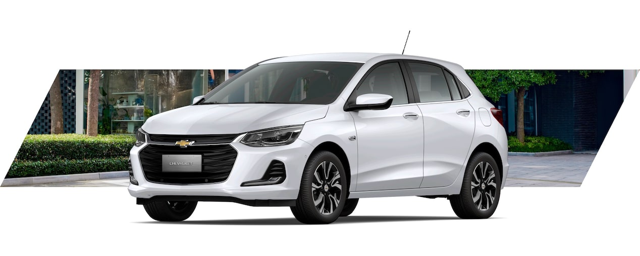 Chevrolet Onix Turbo Hatchback 2025 en color blanco, diseño moderno con potencia y eficiencia para la ciudad