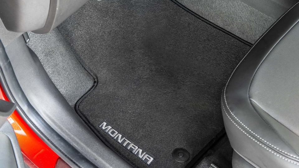Protegé tu pick up Chevrolet Montana con el cubrealfombra textil