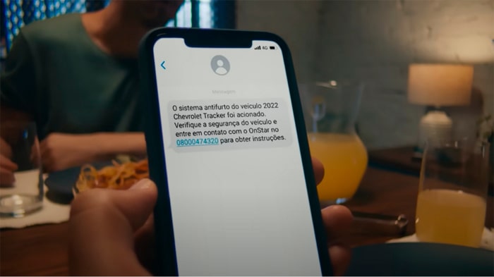 OnStar te envía diagnósticos mensuales sobre las condiciones de tu Chevrolet y te ayuda a agendar los servicios de manutención cuando necesario.