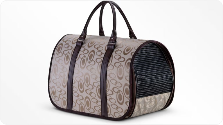 Elegante bolsa de transporte de mascotas para la Chevrolet Montana.