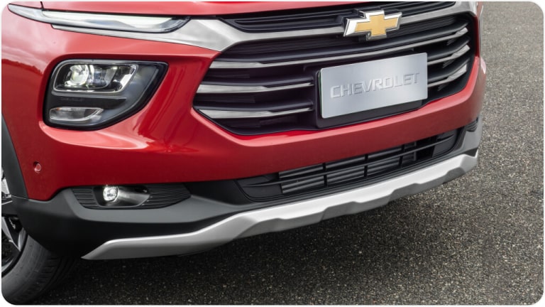 Vista cercana de la extensión del paragolpes de la Chevrolet Montana.