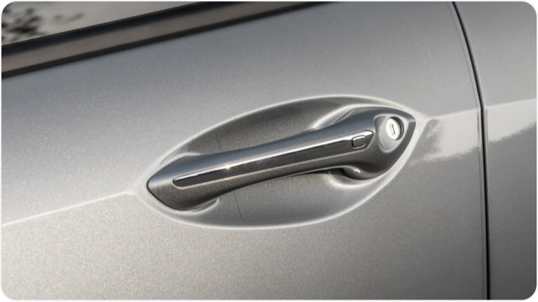 Juego de manijas de puerta con inserto cromado para la Chevrolet Montana.