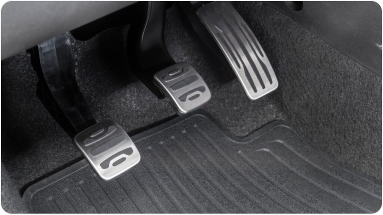 Juego de pedales deportivos para transmisión manual de la Chevrolet Montana.