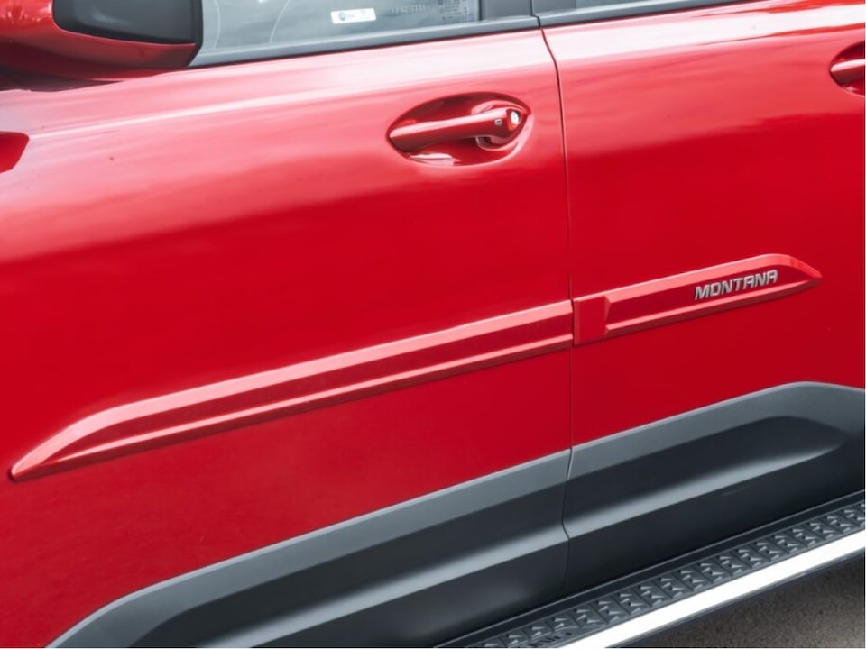 Detalle de la Moldura de puerta de la Chevrolet Montana.