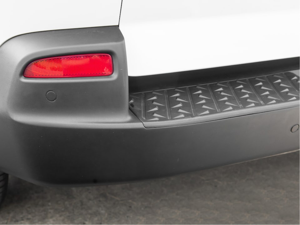 Sensor de estacionamiento trasero de la Chevrolet Montana.