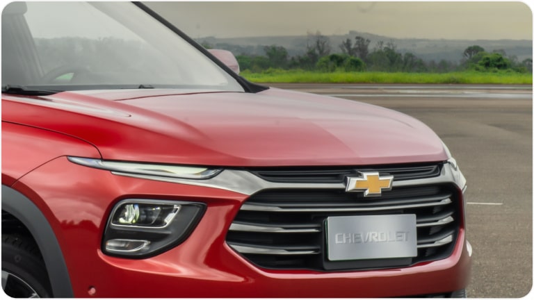 Película protectora de pintura del capó completo para la Chevrolet Montana.