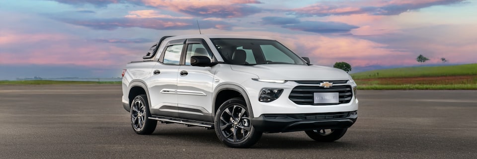 Frente de una Chevrolet Montana personalizada.