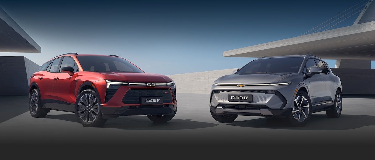 Dois carros elétricos da Chevrolet