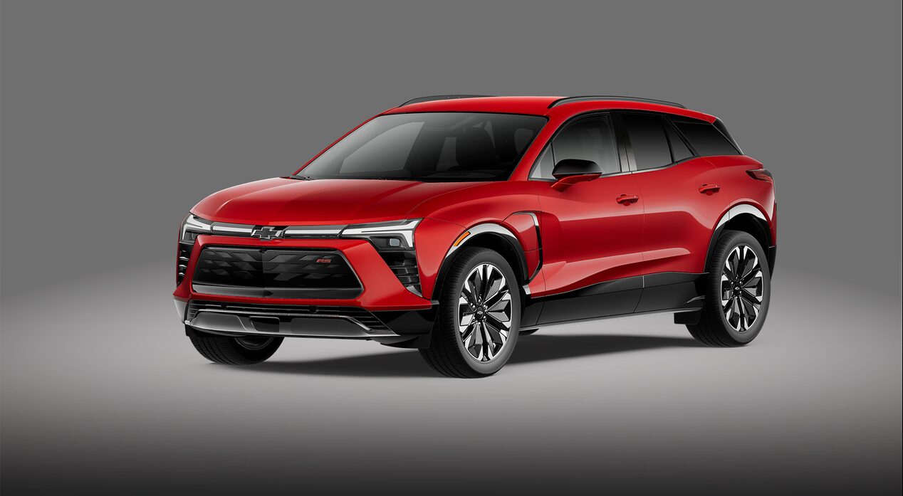 Chevrolet Blazer RS EV en color rojo