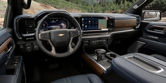 Pick up Chevrolet Silverado ZR2  vista tablero completo