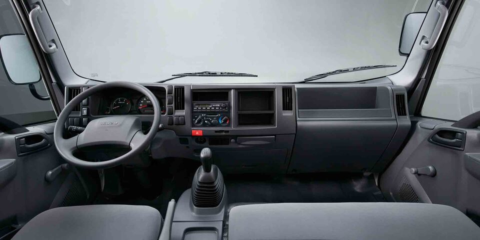 Chevrolet - NPR 816 DC - Tecnología