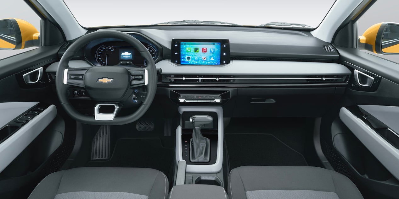 Vista completa del tablero del Chevrolet Sail HB.