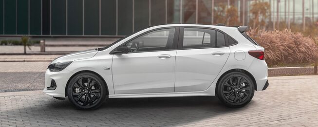Vista lateral - Chevrolet Onix