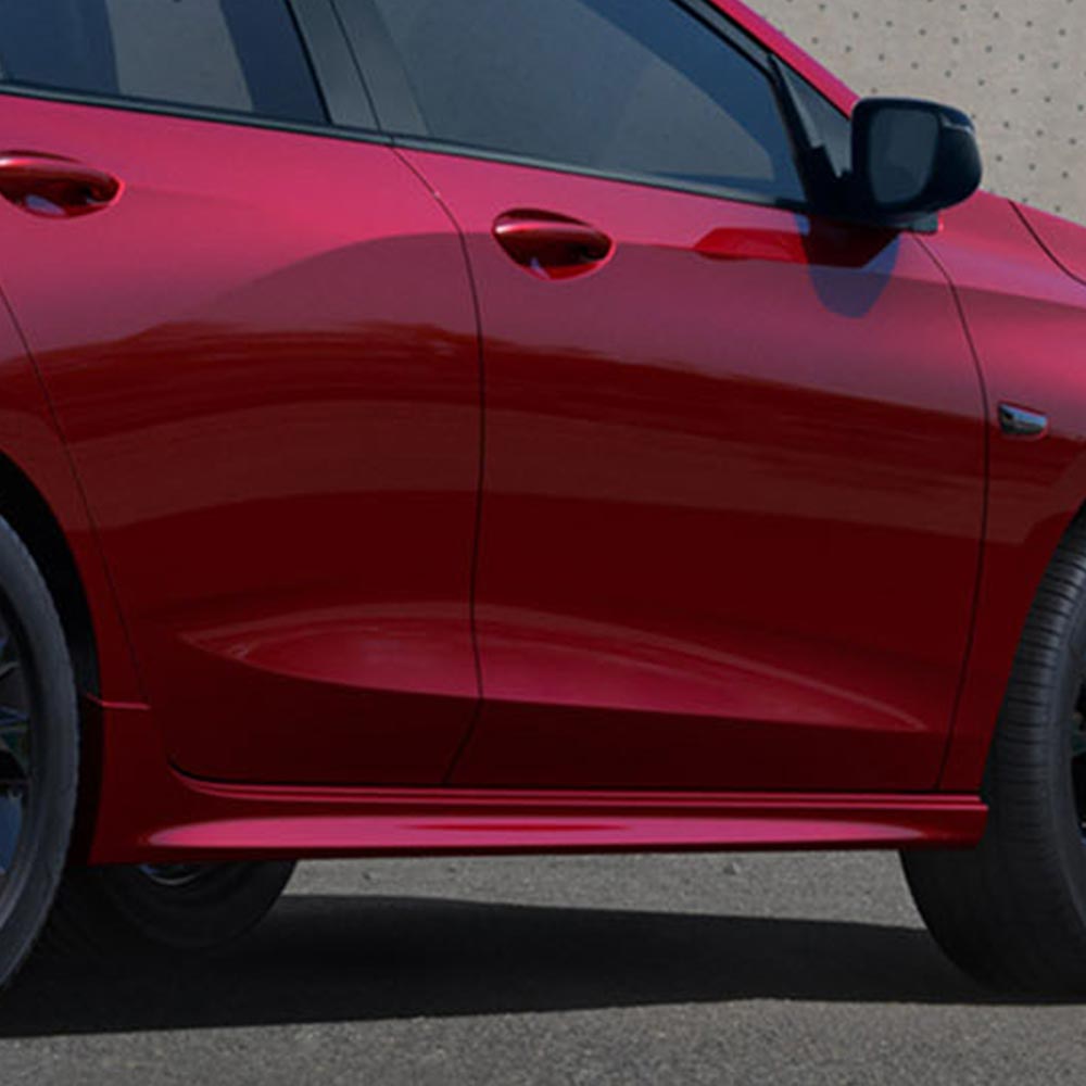 Vista de los Faldones Laterales del Chevrolet Onix RS.