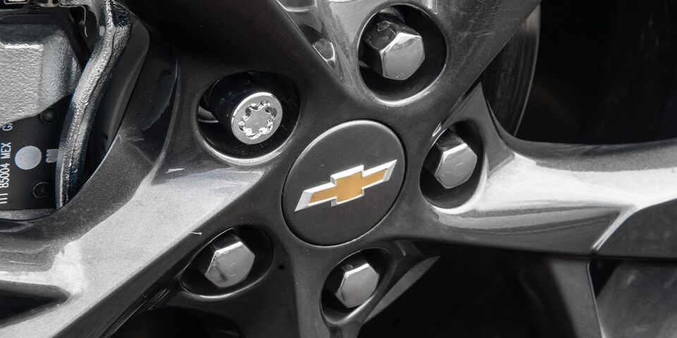 Chevrolet Spin - Accesorio tuercas seguridad