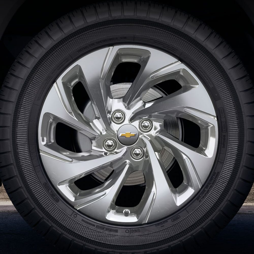 Vista en detalle de las ruedas de aleación ligera.