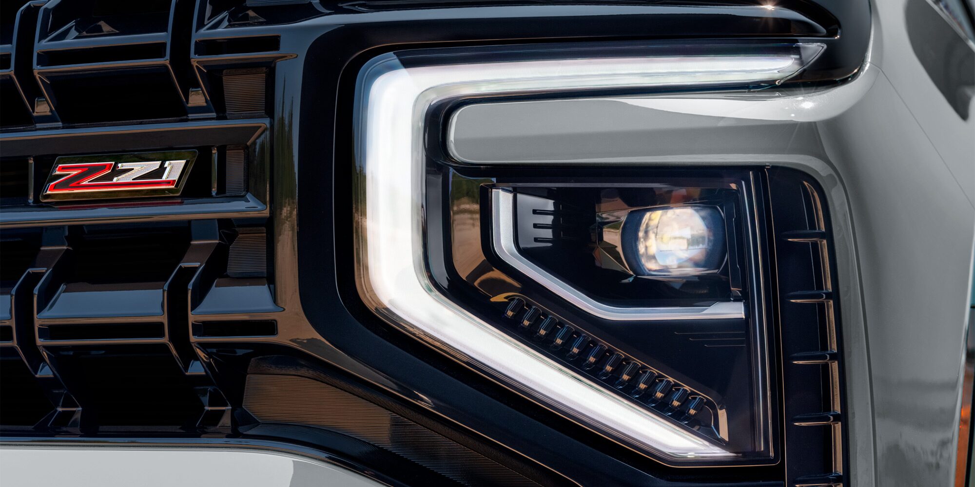Vista en detalle de los focos LED de la Chevrolet Tahoe.