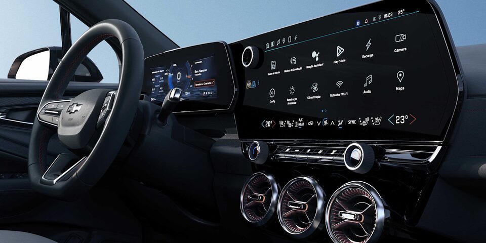 Pantalla myLink 17,7 pulgadas y Cluster configurable de 11 pulgadas de la Chevrolet Blazer EV.