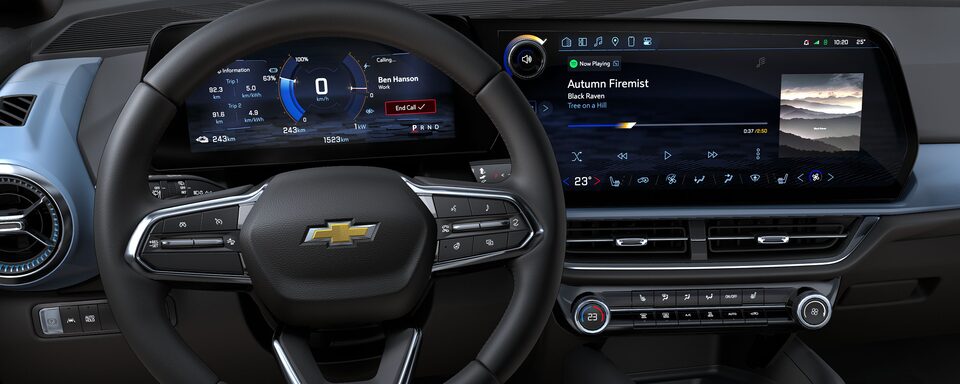 Chevrolet Equinox EV - Detalle de tablero en marcha