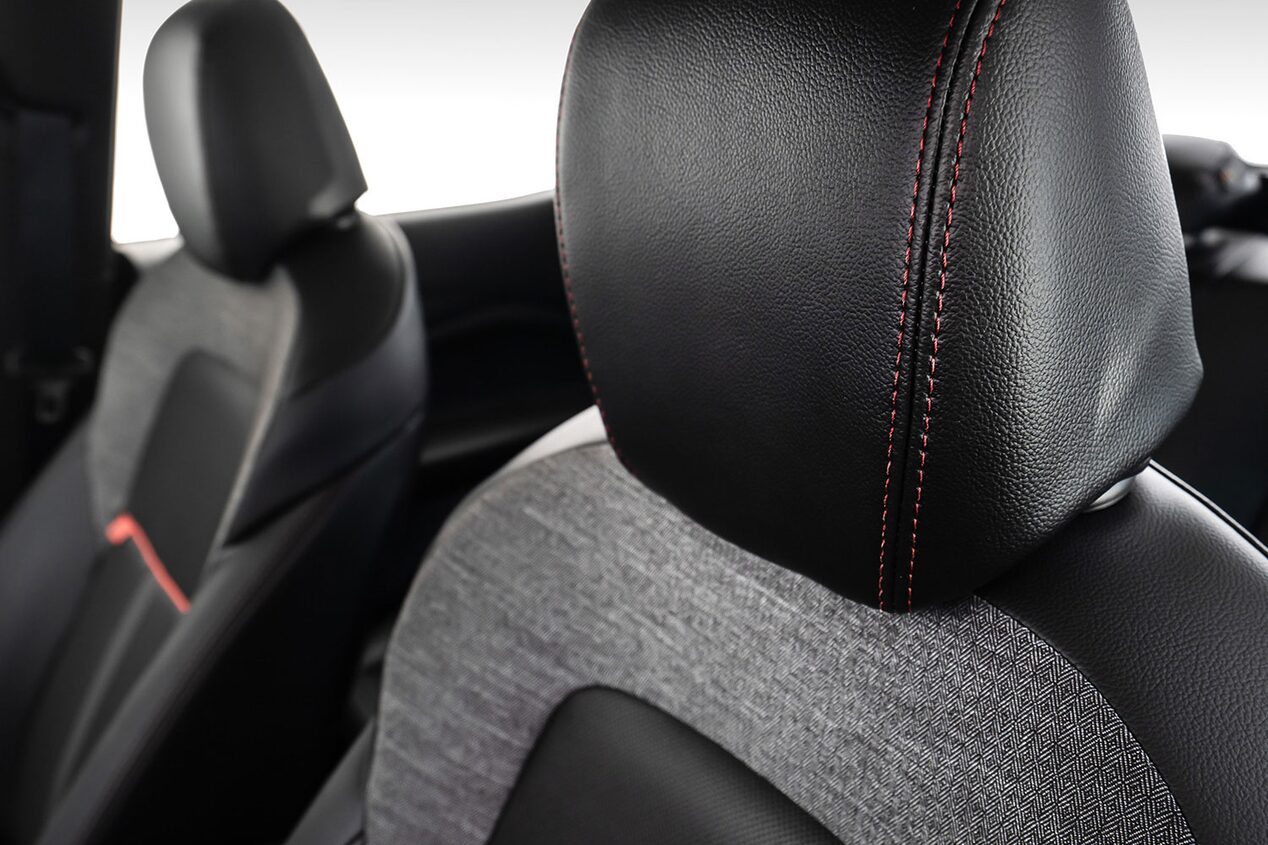 Vista completa del interior de la Chevrolet Montana.