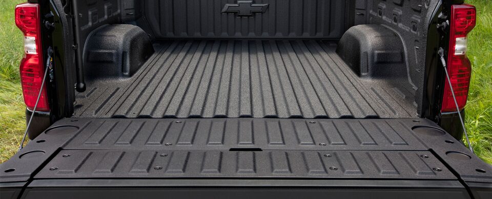 Vista detalle del diseño exterior de la caja de la pick up Chevrolet Silverado Trail Boss Z71