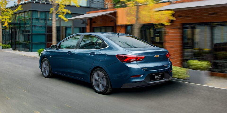 Chevrolet Ecuador Onix Turbo Sedán - Desempeño de tu auto familiar