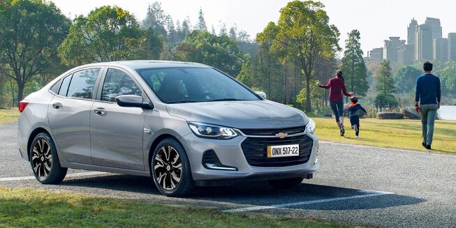 Chevrolet Onix Sedán - Parrilla de tu auto familiar